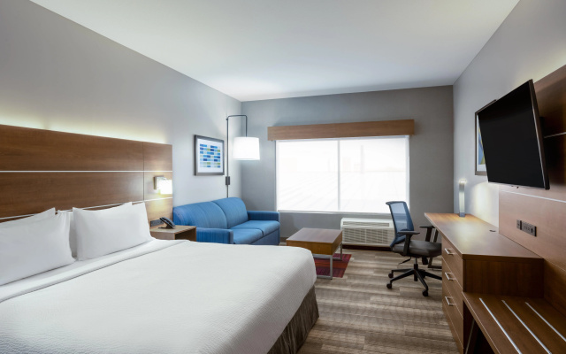 photo 5 of Holiday Inn Express & Suites Gilbert Mesa Gateway Airport by IHG