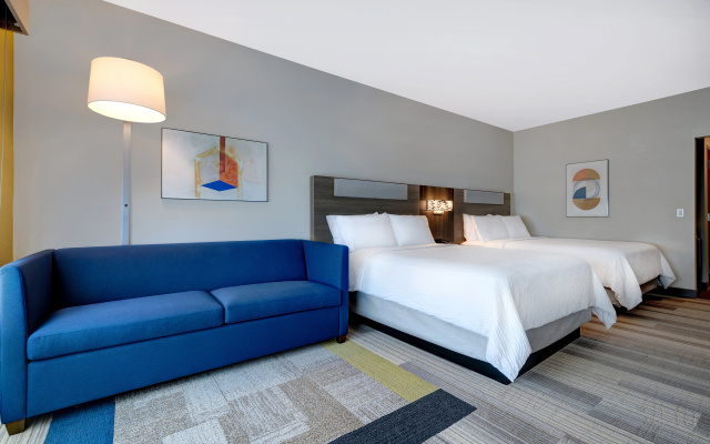 photo 5 of Holiday Inn Express & Suites Glendale Downtown by IHG