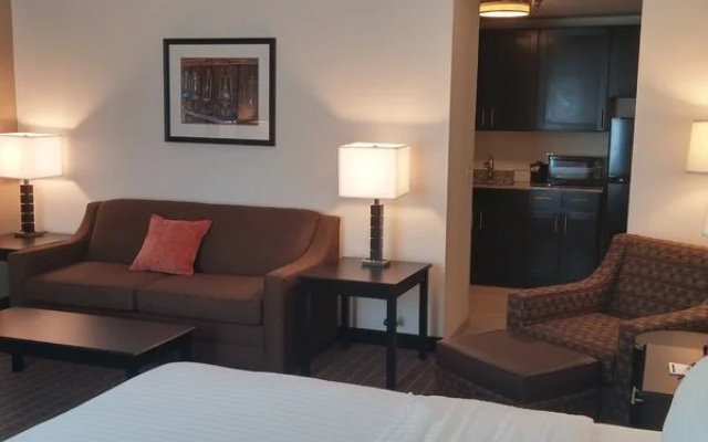 photo 2 of Holiday Inn Express & Suites Golden - Denver Area