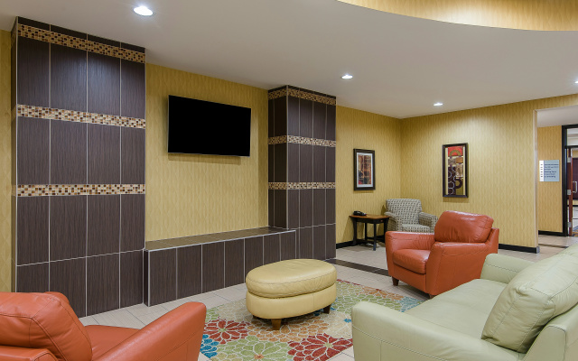 photo 3 of Holiday Inn Express & Suites Lafayette East by IHG
