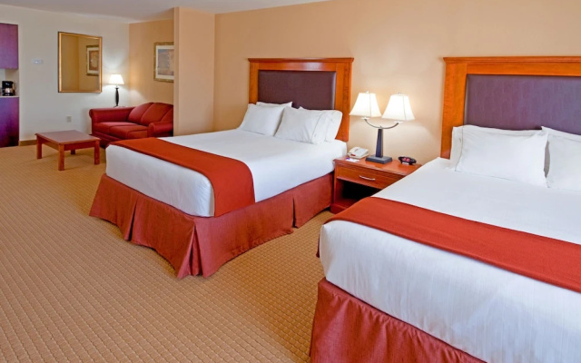 photo 4 of Holiday Inn Express Hotel & Suites Latham