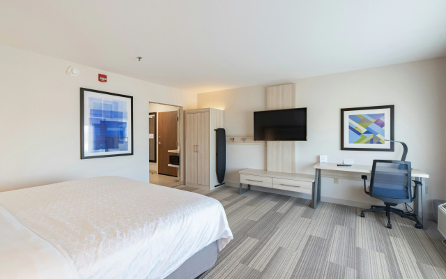 photo 4 of Holiday Inn Express & Suites Marion by IHG