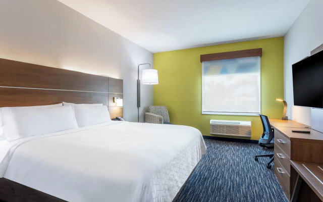 photo 4 of Holiday Inn Express and Suites Miramar by IHG