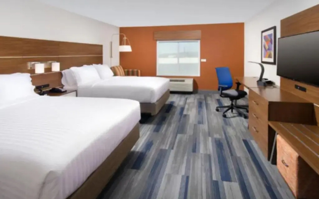 photo 2 of Holiday Inn Express  Suites New Braunfels