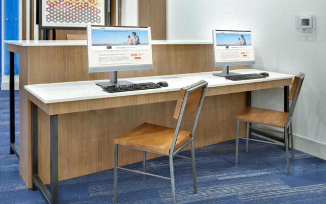 photo 3 of Holiday Inn Express & Suites Plano East - Richardson by IHG