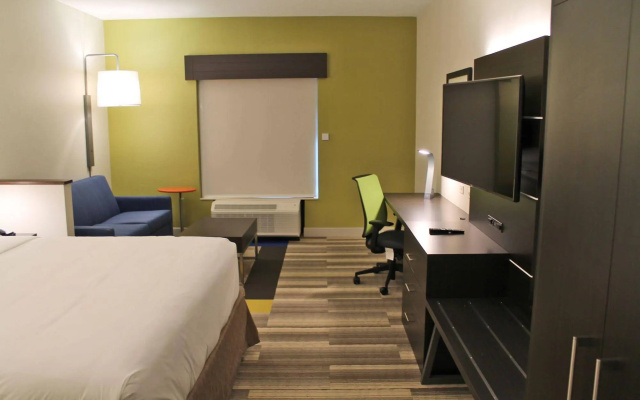 photo 4 of Holiday Inn Express and Suites St Louis South I55