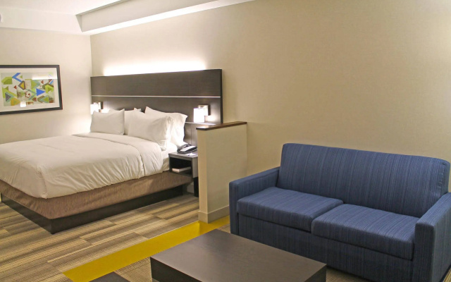 photo 5 of Holiday Inn Express and Suites St Louis South I55