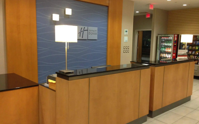 photo 2 of Holiday Inn Express Stamford