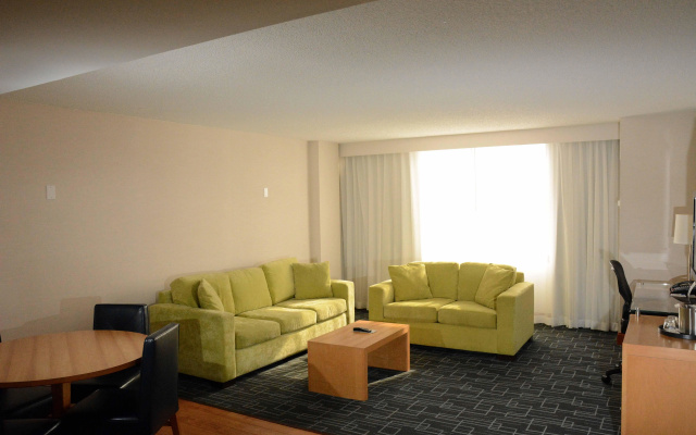 photo 3 of Holiday Inn Express Stamford