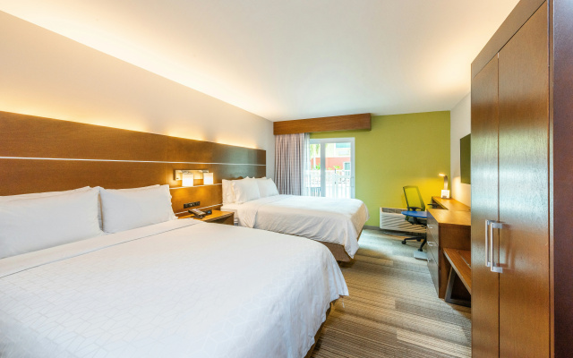 photo 5 of Holiday Inn Express & Suites Bradenton West by IHG