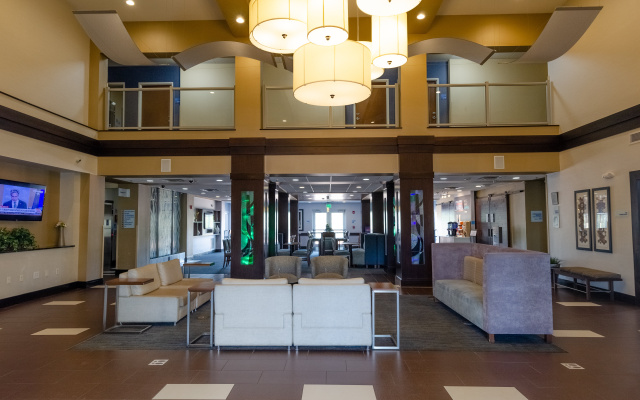 photo 2 of Holiday Inn Express Atlanta Airport West - Camp Creek Market by IHG