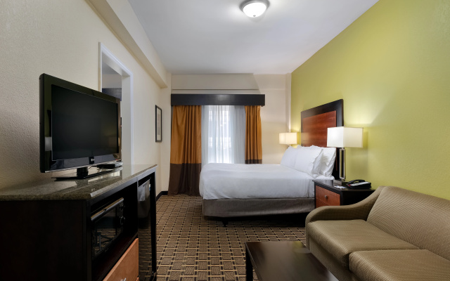 photo 3 of Holiday Inn Express  Atlanta Downtown
