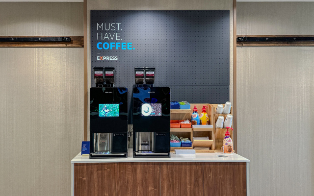 photo 2 of Holiday Inn Express Atlanta-Stone Mountain by IHG