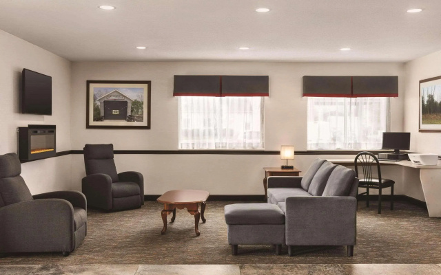 photo 2 of Holiday Inn Express Auburn