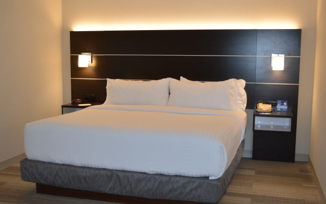 photo 4 of Holiday Inn Express Bloomsburg by IHG