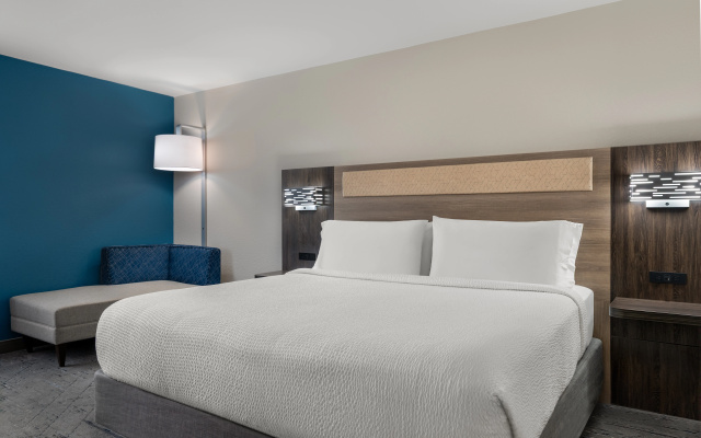 photo 5 of Holiday Inn Express Boston - Milford by IHG