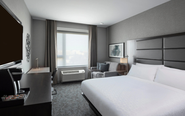 photo 4 of Holiday Inn Express Boston Logan Airport - Revere by IHG