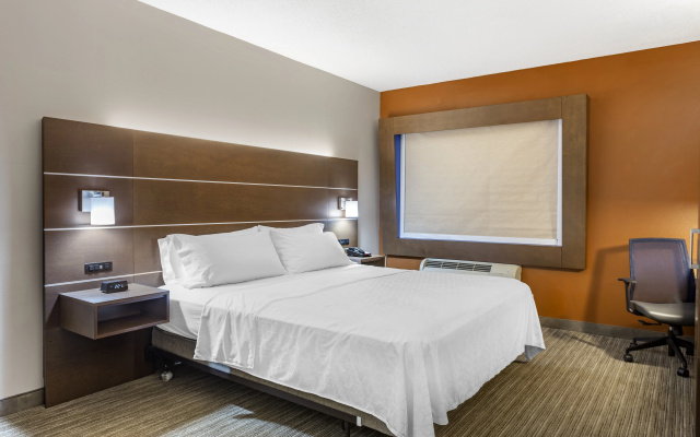 photo 4 of Holiday Inn Express Branson-Green Mountain Drive by IHG