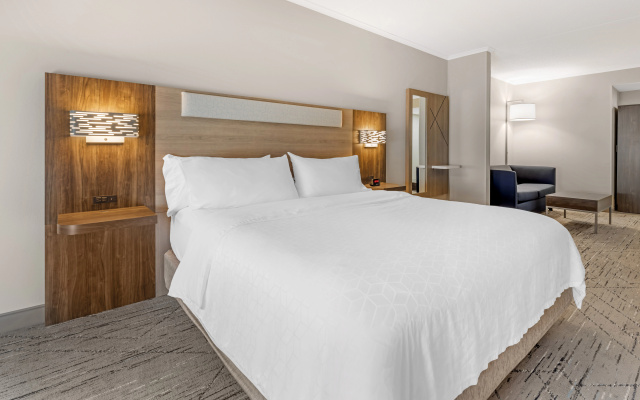 photo 3 of Holiday Inn Express Breezewood by IHG