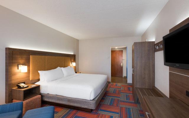 photo 2 of Holiday Inn Express Cambridge by IHG