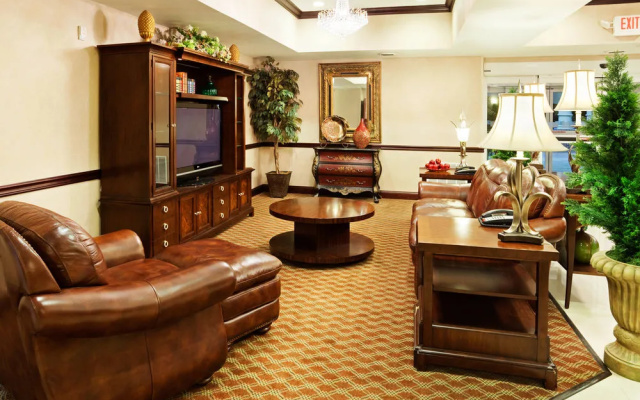 photo 2 of Holiday Inn Express Carrollton