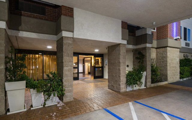 photo 2 of Holiday Inn Express Castro Valley - I-580 by IHG