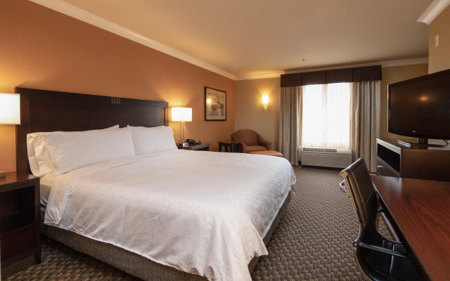 photo 4 of Holiday Inn Express Castro Valley - I-580 by IHG