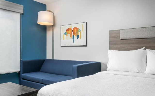 photo 5 of Holiday Inn Express Chattanooga - Hamilton Place by IHG Hotel
