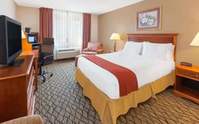 photo 5 of Holiday Inn Express Chelsea