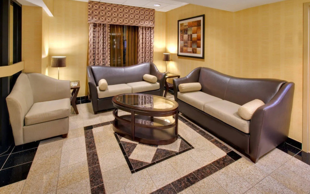 photo 2 of Radisson Hotel Schaumburg