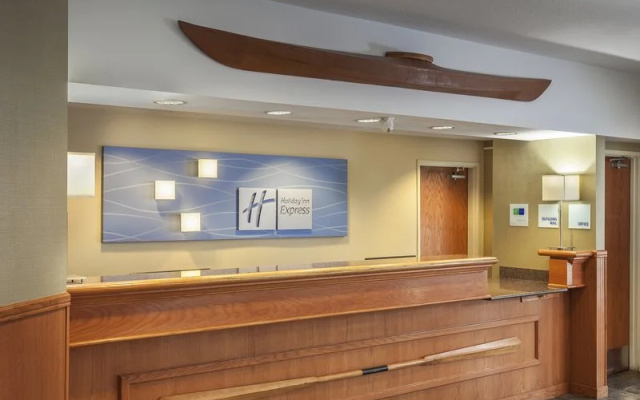 photo 2 of Holiday Inn Express Cincinnati Se Newprt