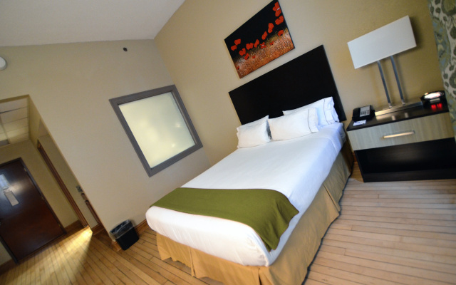 photo 4 of Holiday Inn Express Cleveland Downtown
