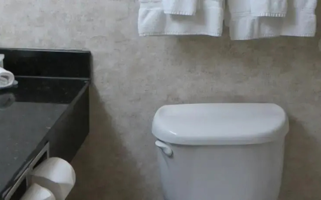 photo 5 of Holiday Inn Express Clinton Oklahoma