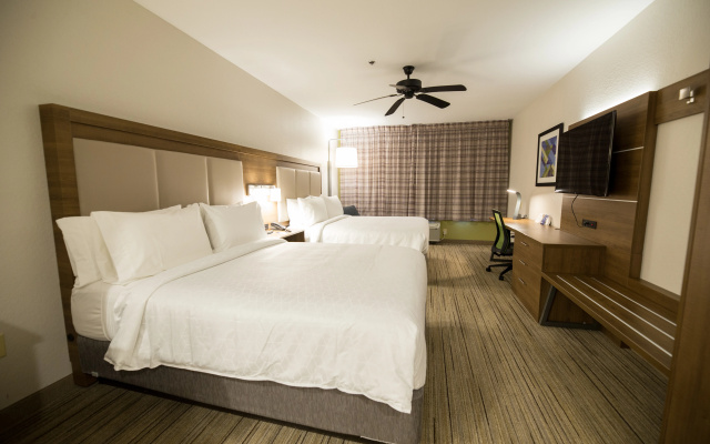 photo 4 of Holiday Inn Express Clinton by IHG