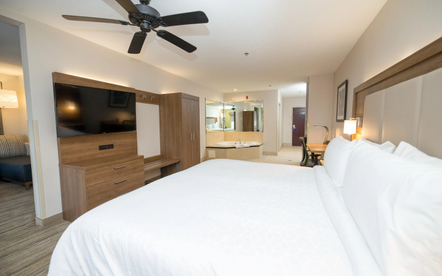 photo 5 of Holiday Inn Express Clinton by IHG