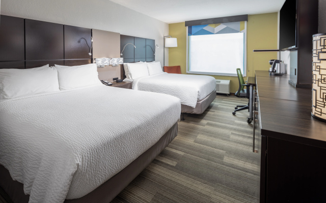 photo 4 of Holiday Inn Express Ft. Lauderdale Cruise-Airport by IHG