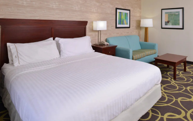 photo 3 of Holiday Inn Express Dayton Huber Heights