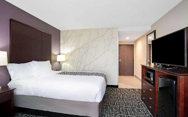 photo 3 of Holiday Inn Express Denver Aurora Medical Center
