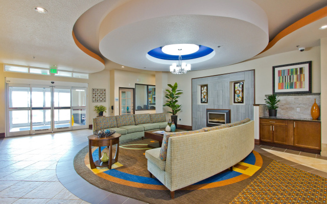 photo 2 of Holiday Inn Express Hotel & Suites Denver East-Peoria Street by IHG