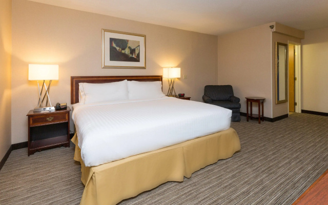 photo 3 of Holiday Inn Express Des Moines