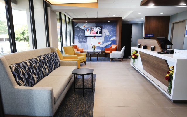 photo 2 of Holiday Inn Express Detroit-Birmingham by IHG