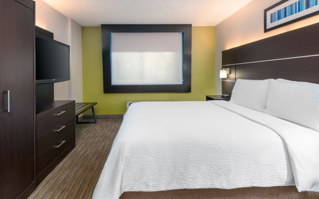 photo 3 of Holiday Inn Express Miami Airport Doral Area by IHG