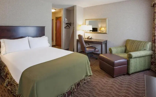 photo 4 of Holiday Inn Express Downtown Convention Center