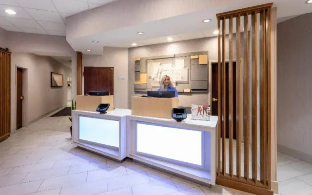 photo 5 of Holiday Inn Express Downtown Convention Center