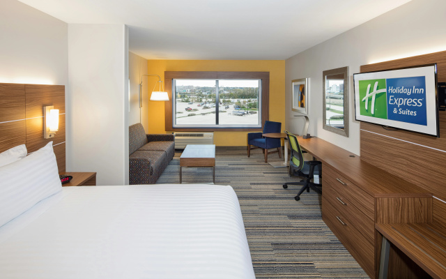 photo 3 of Holiday Inn Express & Suites East Peoria - Riverfront by IHG