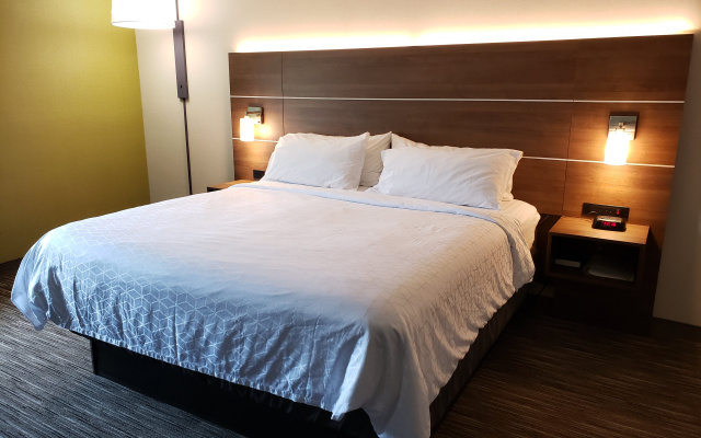 photo 4 of Holiday Inn Express Edgewood-Aberdeen-Bel Air by IHG