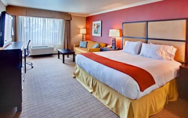 photo 3 of Hampton Inn Cardiff Beach Encinitas, CA Near Del Mar