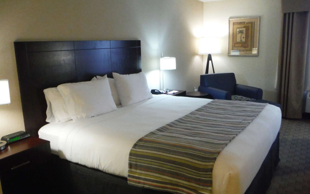 photo 4 of Spark by Hilton Spring Lake Fayetteville