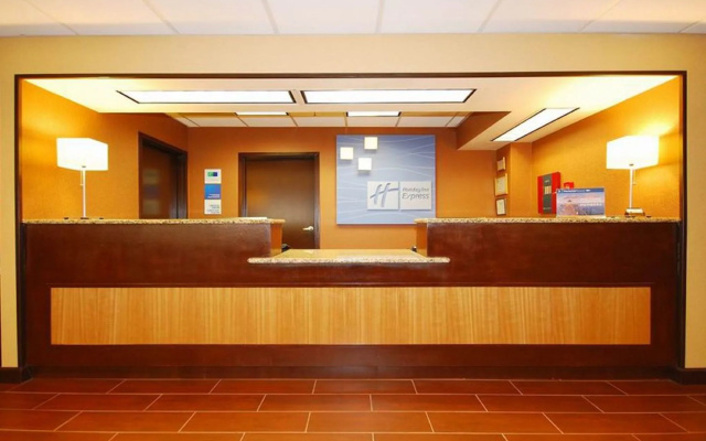 photo 2 of Holiday Inn Express Forsyth by IHG