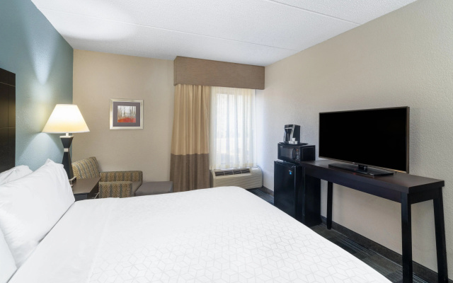 photo 5 of Holiday Inn Express Forsyth by IHG